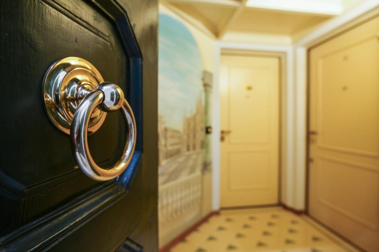 Duomo Cathedral View - Luxury Apartment Mailand Exterior foto